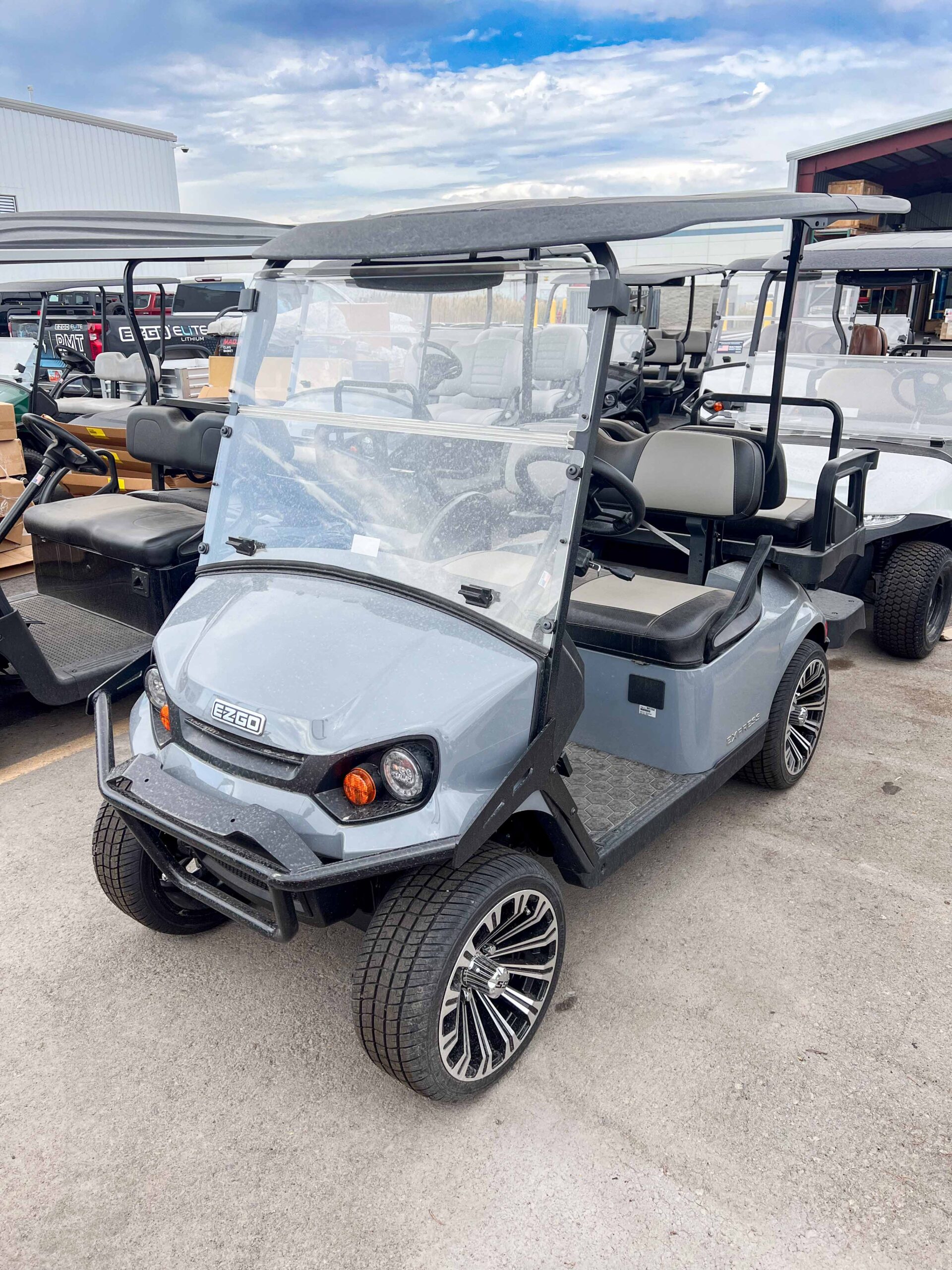 2025 EZGO EXPRESS