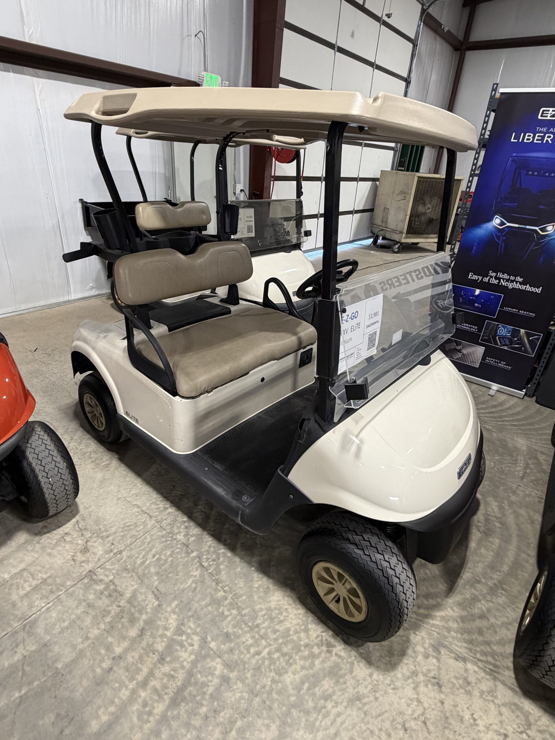 2021 EZGO RXV